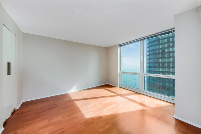 Building Photo - 195 N Harbor Dr