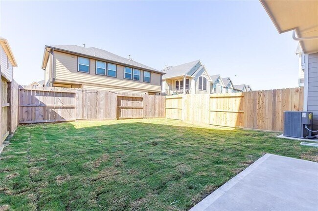 Building Photo - 5546 Sallow Bay Ln