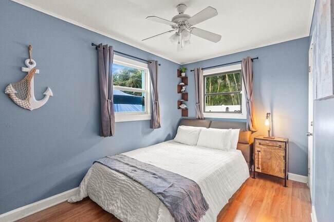 Building Photo - 1880 Kathy Ln