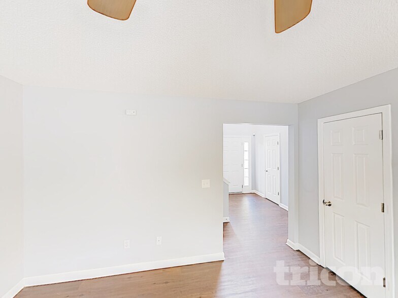 Building Photo - 2198 Serenity Dr NW