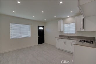 Building Photo - 14604 Cohasset St