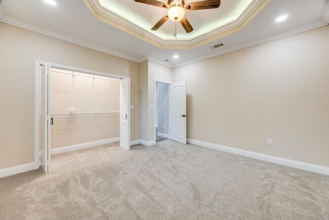 Building Photo - 1148 Sioux Cir