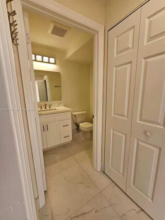 Building Photo - 2816 NW 99th Terrace