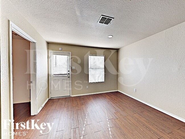 Building Photo - 14112 Silkwood Dr