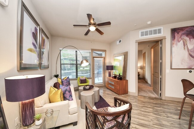 Building Photo - 5454 Washington Ave