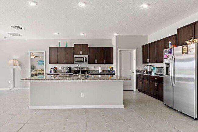 Building Photo - Like New Home For Rent In Creek Preserve!