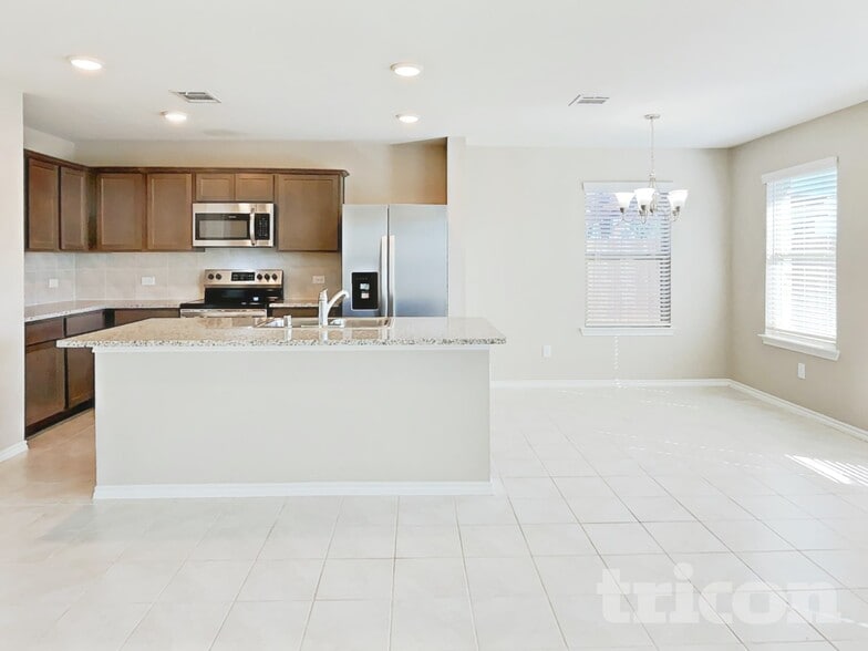 Building Photo - 1709 Princeton Ave