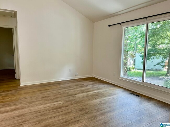 Building Photo - 2413 Pentland Dr