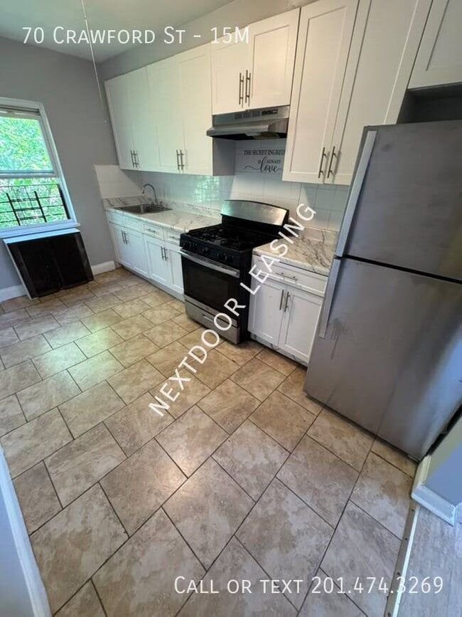 Building Photo - 70 Crawford St