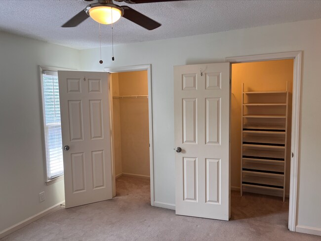 Building Photo - 104 Sparger Springs Ln