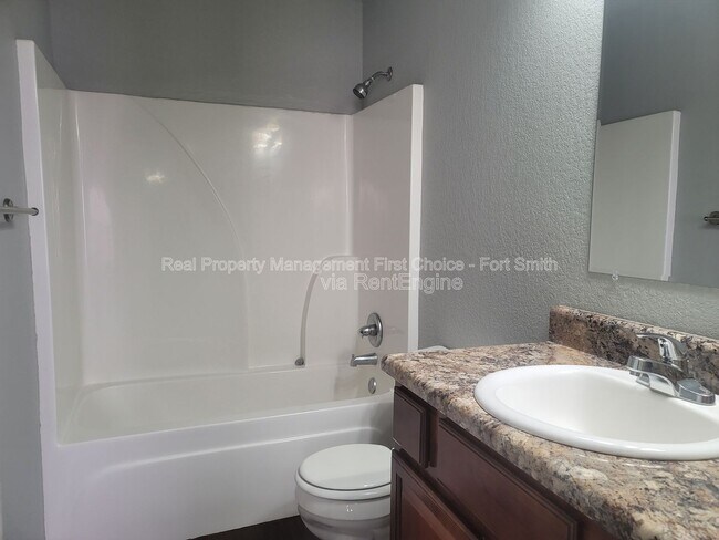 Building Photo - 2021 Ingalls Ln