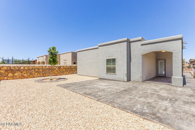 Building Photo - 14824 Harry Flournoy Ave