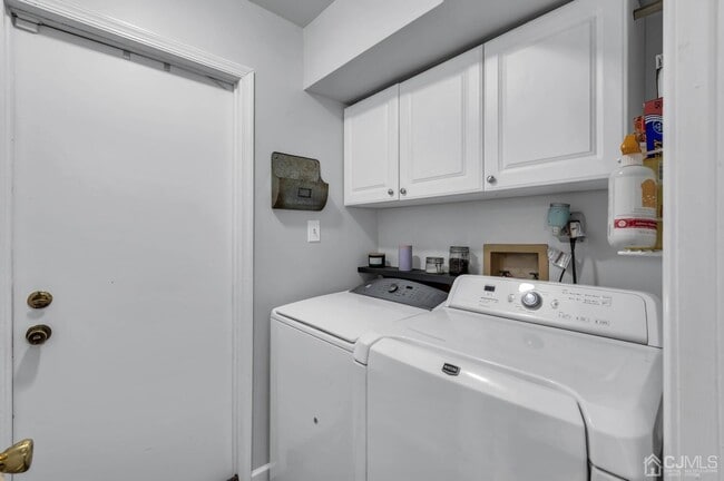 Building Photo - 216 Coldspring Ct