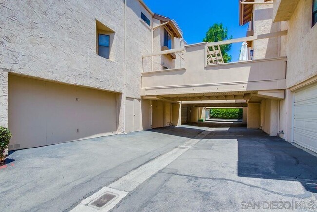 Building Photo - 3268 Via Marin