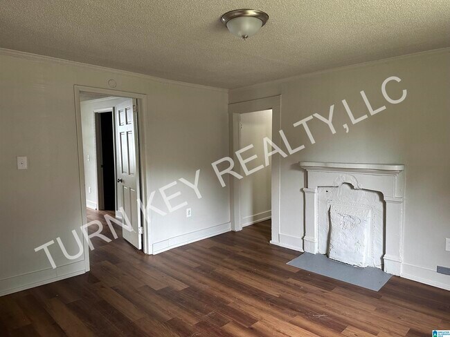 Building Photo - 2212 20th St N