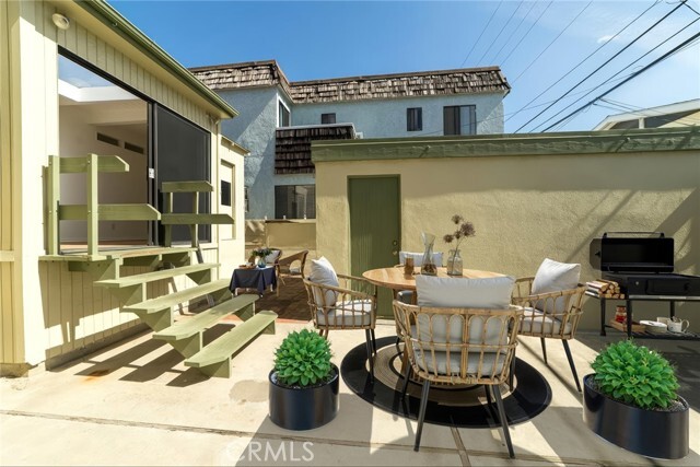 Building Photo - 440 31st St