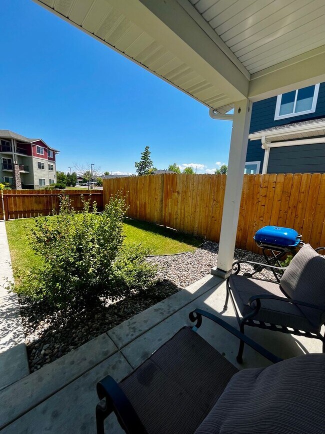 Building Photo - Modern 3-Bedroom Home Close to Gallatin Co...