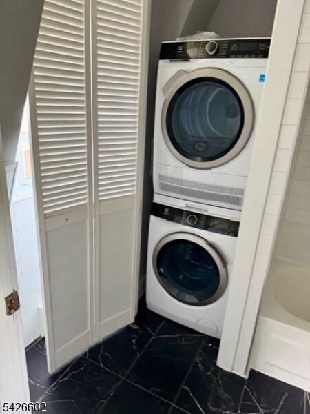 Building Photo - 10 Beech Spring Dr