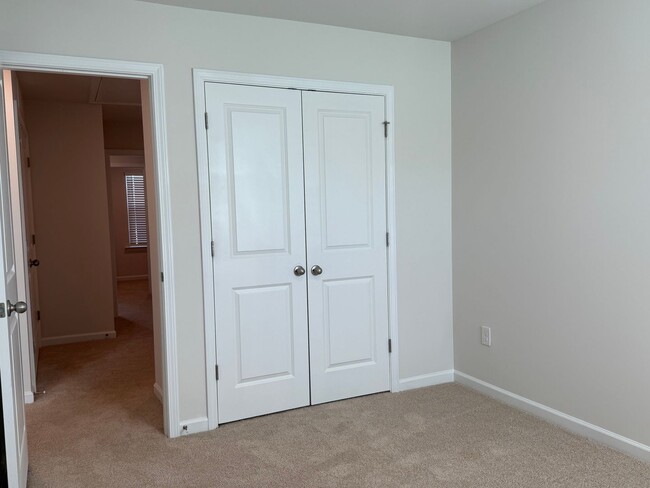 Building Photo - NEW BUILT TH In Sanford NC, Available NOW!