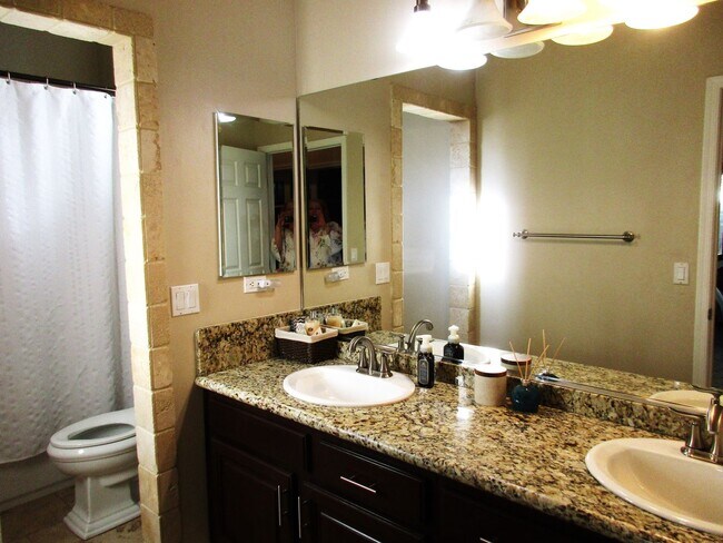 Building Photo - Taylorville Street