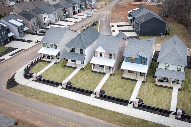 Building Photo - 4 Dutch Dr