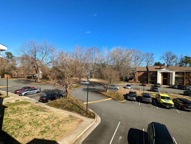 Building Photo - 4004 Governors Square