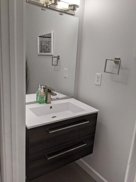 1st fl half bath - 111 Delmar Mitchell Dr