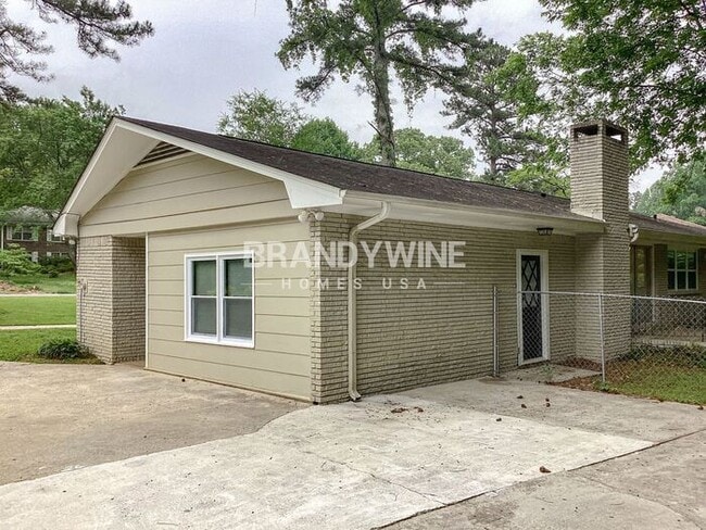 Building Photo - MOVE IN BY JUNE 23rd AND RECEIVE HALF  OFF...