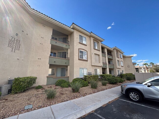 Building Photo - 7143 S Durango Dr