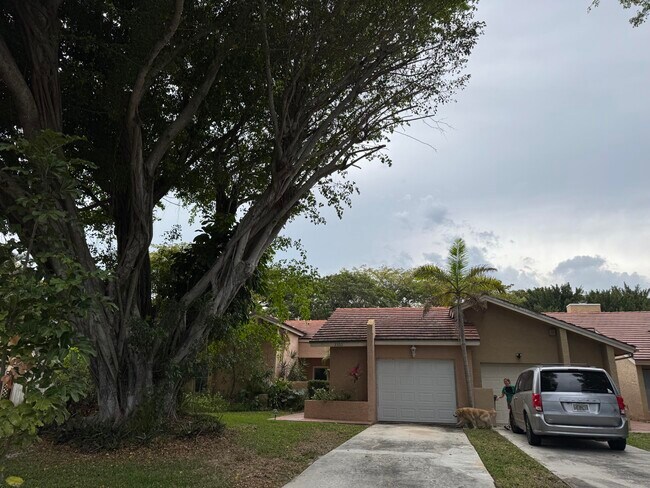 Building Photo - 23261 Boca Club Colony Cir