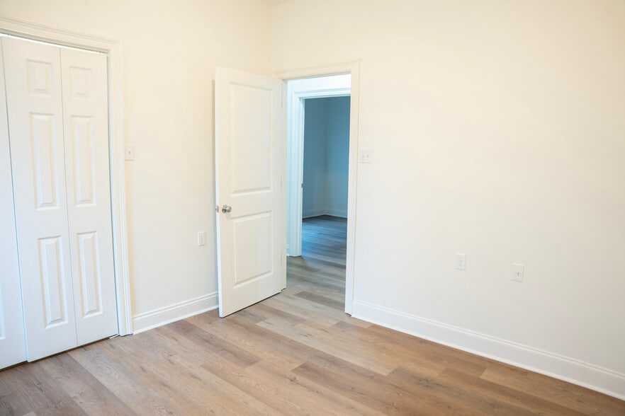 Building Photo - 32769 Faulkner Dr