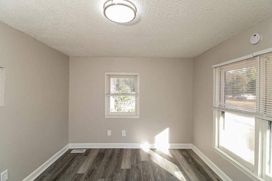 Building Photo - 1607 Lee St