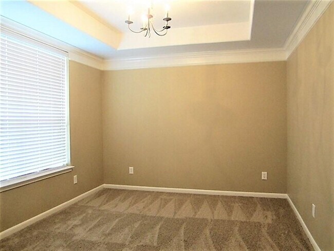 Building Photo - 12403 Fort Dupont Ln