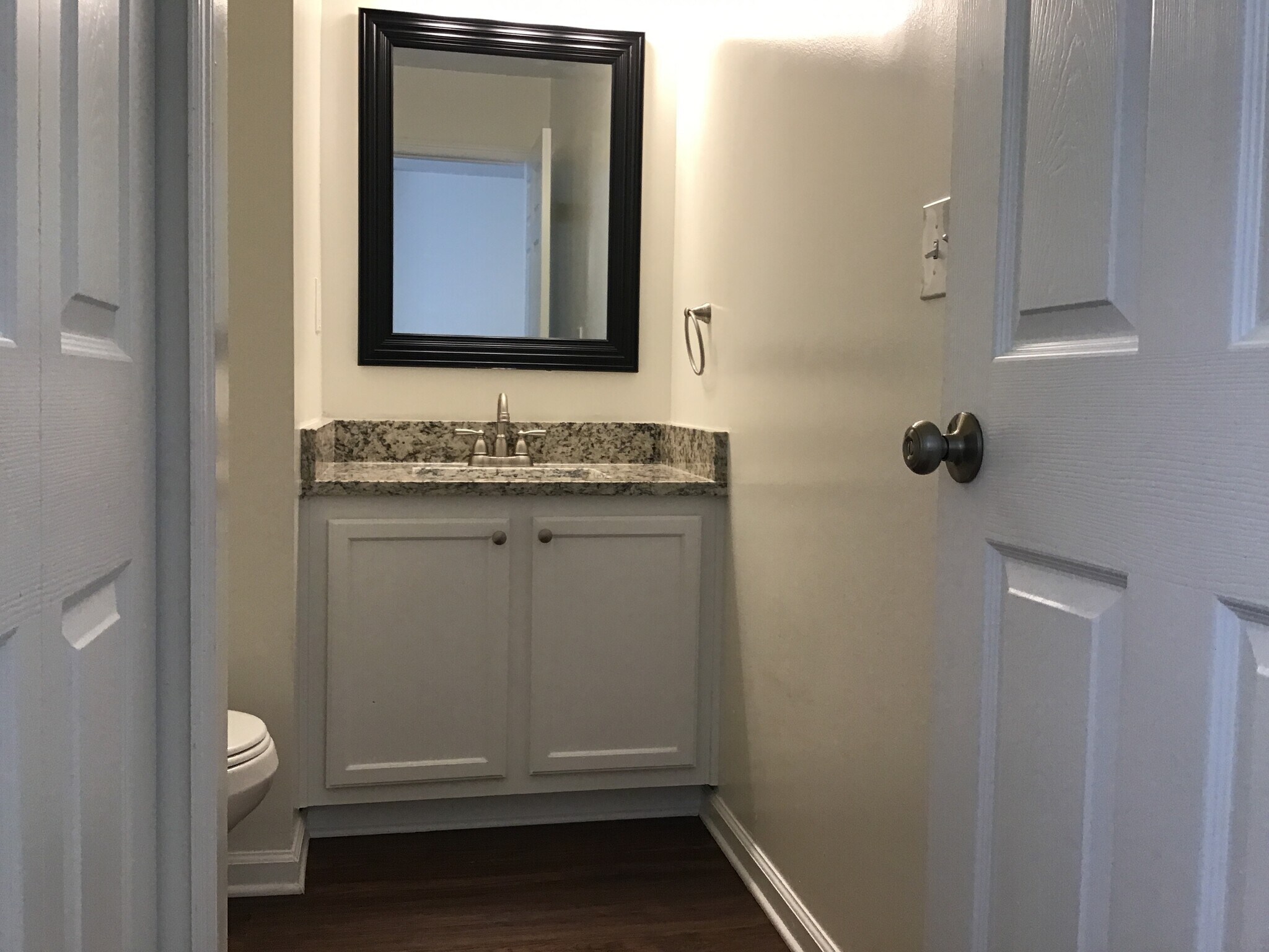 Building Photo - 534 Alice Cove Ct