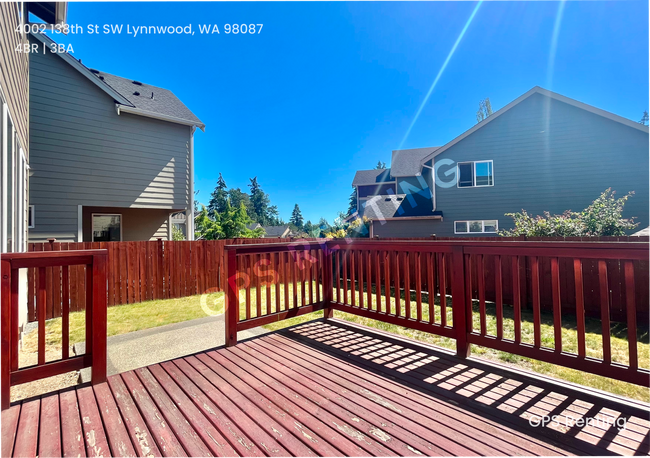 Building Photo - Spacious Modern 4 bedroom In Lynnwood with...