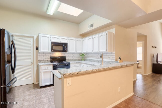 Building Photo - 14241 Smokey Point Dr