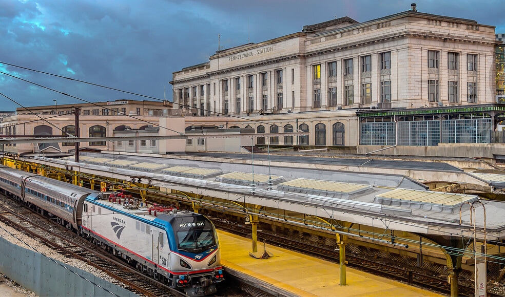 Building Photo - 1602 Latrobe St