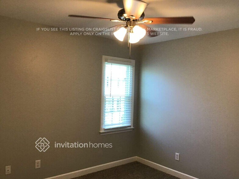 Building Photo - 1208 Miracle Dr