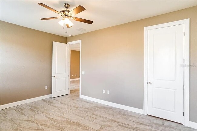 Building Photo - 5438 Lunn Landings Ave