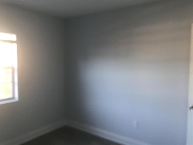 Building Photo - 492 Banyon Tree Cir