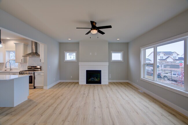 Building Photo - 4878 Arugula Rd