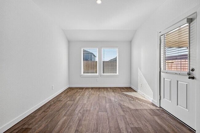 Building Photo - 4215 Russet Elm Ln