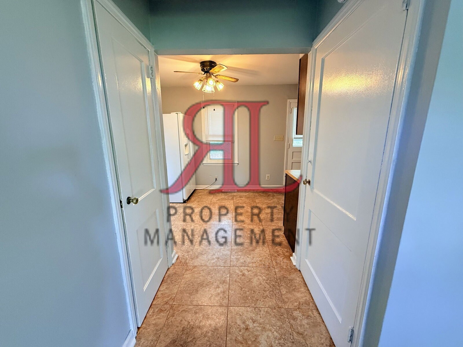 Building Photo - 1011 Mohican Ave