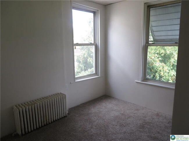 Building Photo - 1509 S Albert St