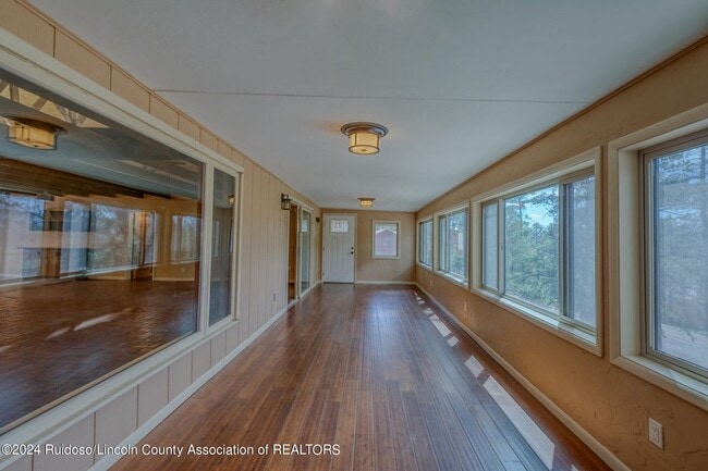 Building Photo - 109 Snowcap Dr