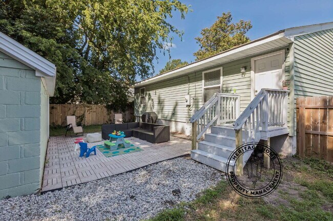 Building Photo - 1814 Laguard Dr