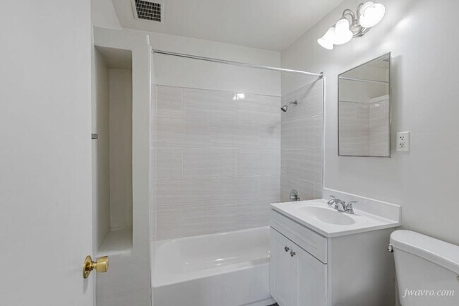 Building Photo - 50 Terra Vista Ave