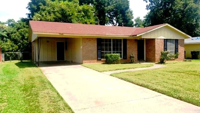 Primary Photo - Freshly Renovated 3 Bedroom Home for Lease in North Shreveport