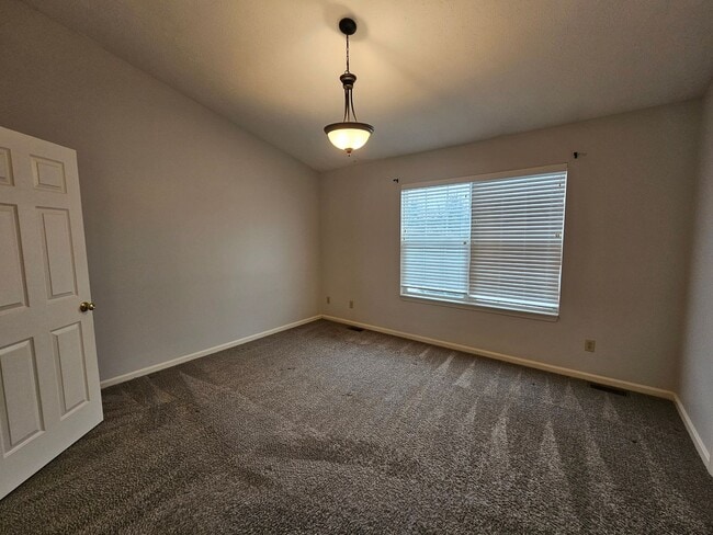 Building Photo - Streetsboro 2 Bedroom 2.5 Bath Condo