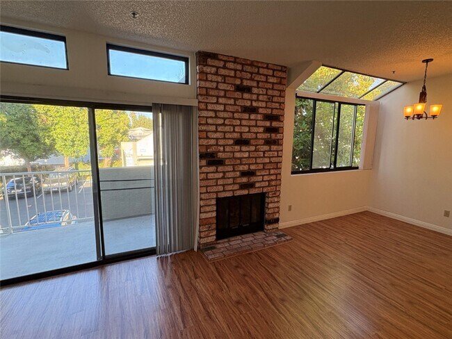 Building Photo - 17641 Sergio Cir